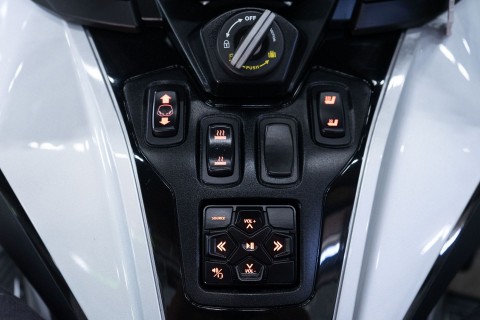 2023 Can-Am Spyder RT Limited in Sacramento, California - Photo 13