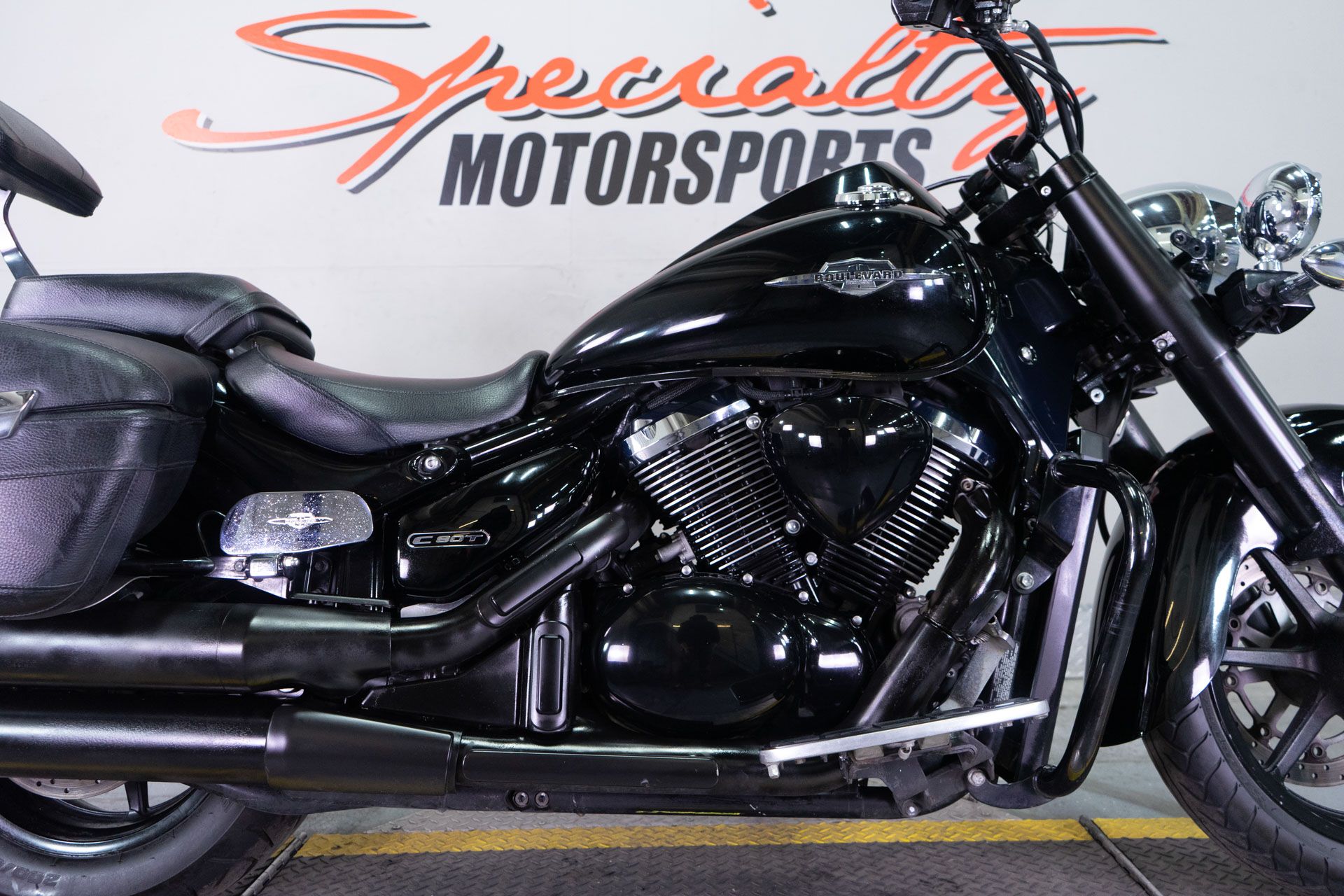 2013 Suzuki Boulevard C90 B.O.S.S. in Sacramento, California - Photo 9