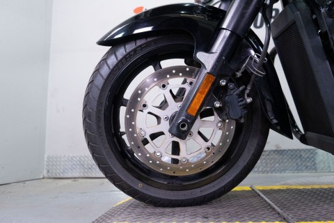 2013 Suzuki Boulevard C90 B.O.S.S. in Sacramento, California - Photo 10