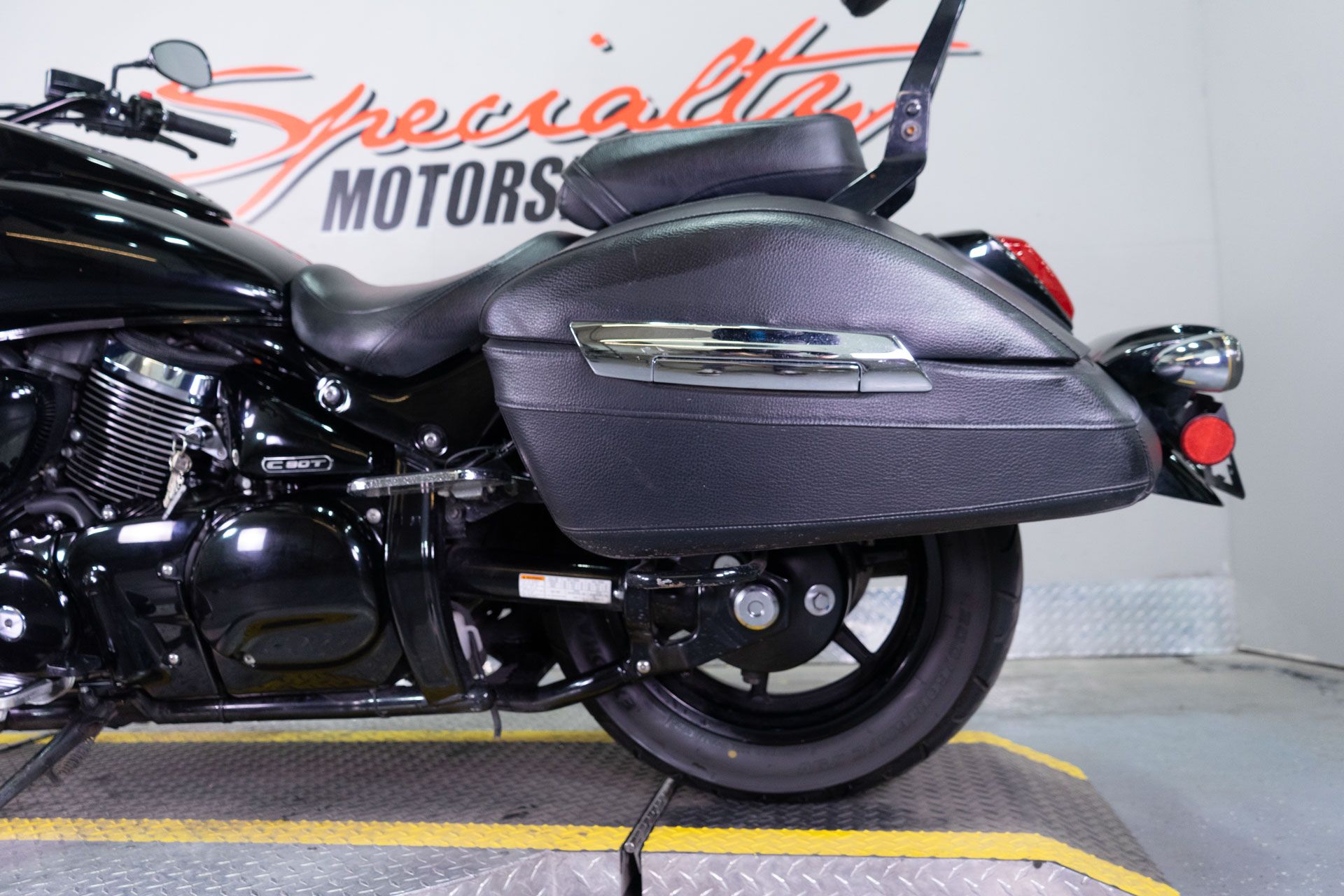 2013 Suzuki Boulevard C90 B.O.S.S. in Sacramento, California - Photo 11
