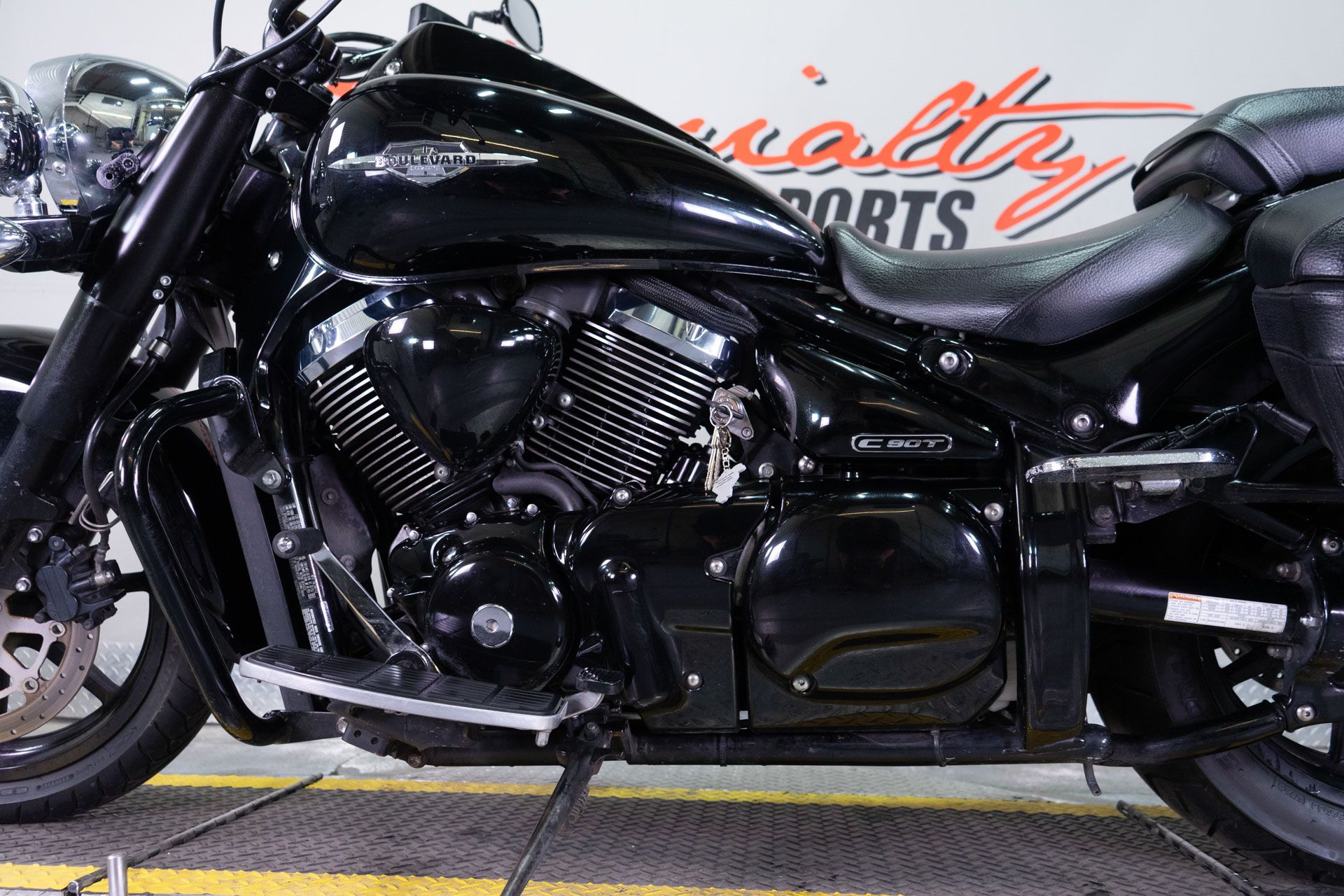 2013 Suzuki Boulevard C90 B.O.S.S. in Sacramento, California - Photo 12