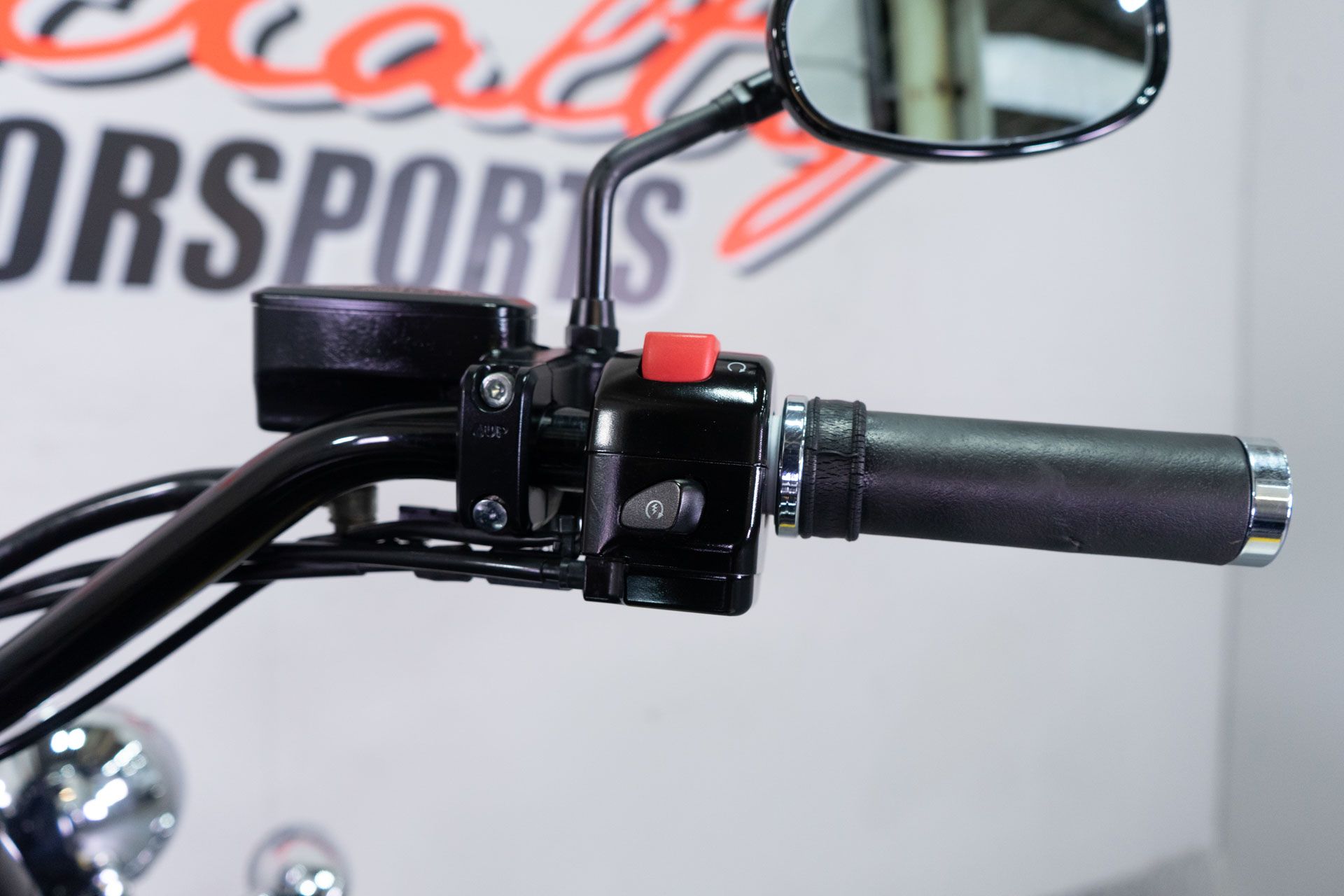 2013 Suzuki Boulevard C90 B.O.S.S. in Sacramento, California - Photo 15