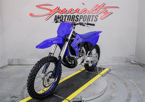 YAM007221 - 2024 - Yamaha Motor Corp., USA - YZ250 Front Left Side View - Photo 10