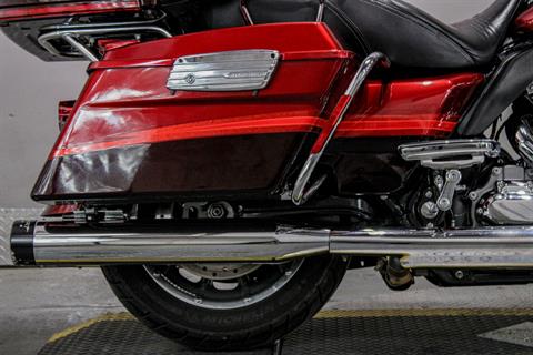 2009 Harley-Davidson CVO™ Ultra Classic® Electra Glide® in Sacramento, California - Photo 4
