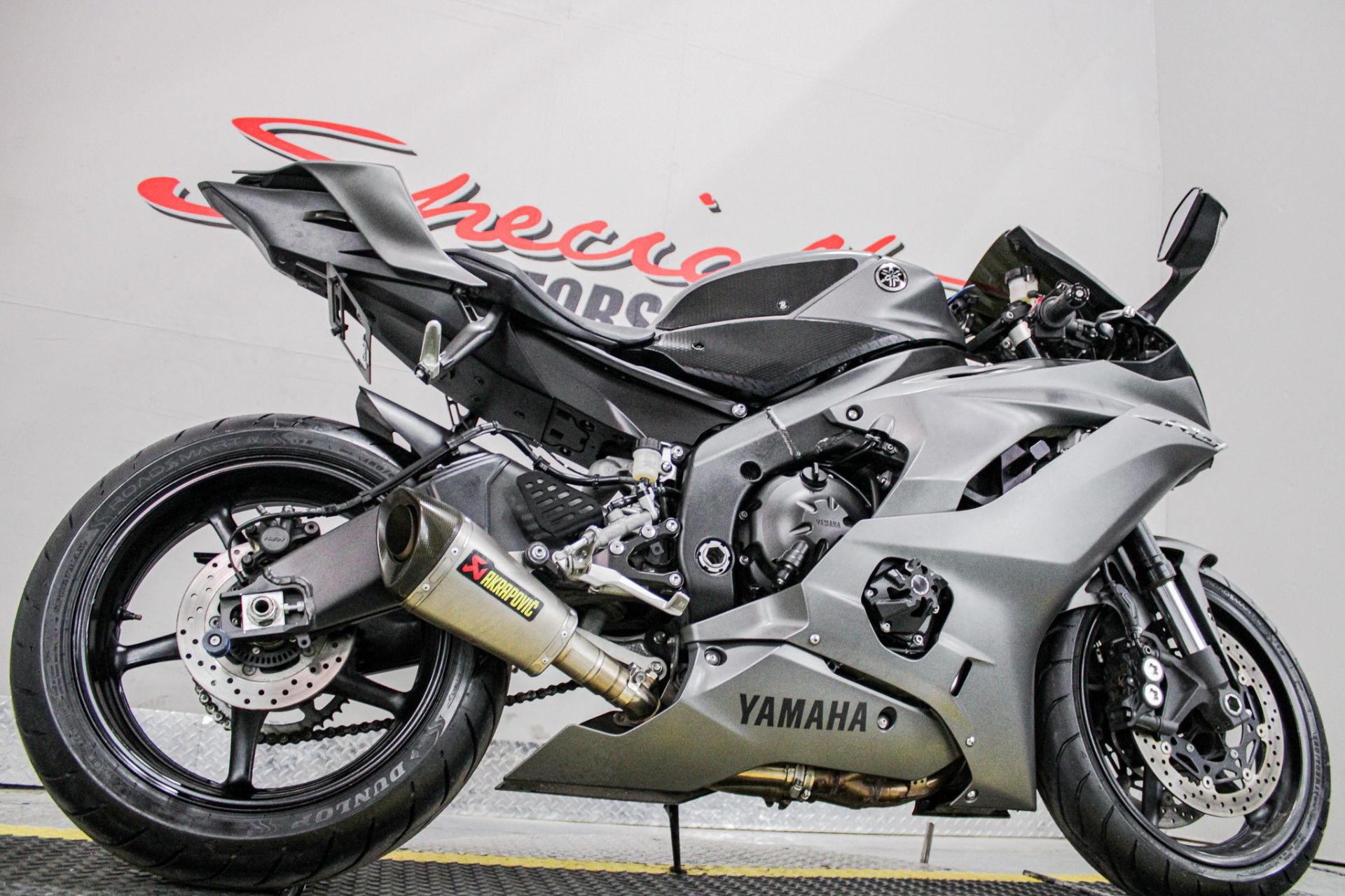 Lower Right Side Angle - Photo 15