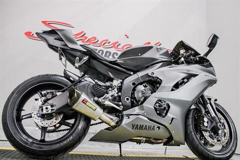 Lower Right Side Angle - Photo 15