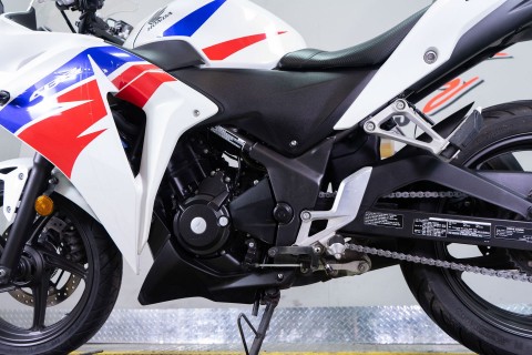 2013 Honda CBR®250R ABS in Sacramento, California - Photo 12