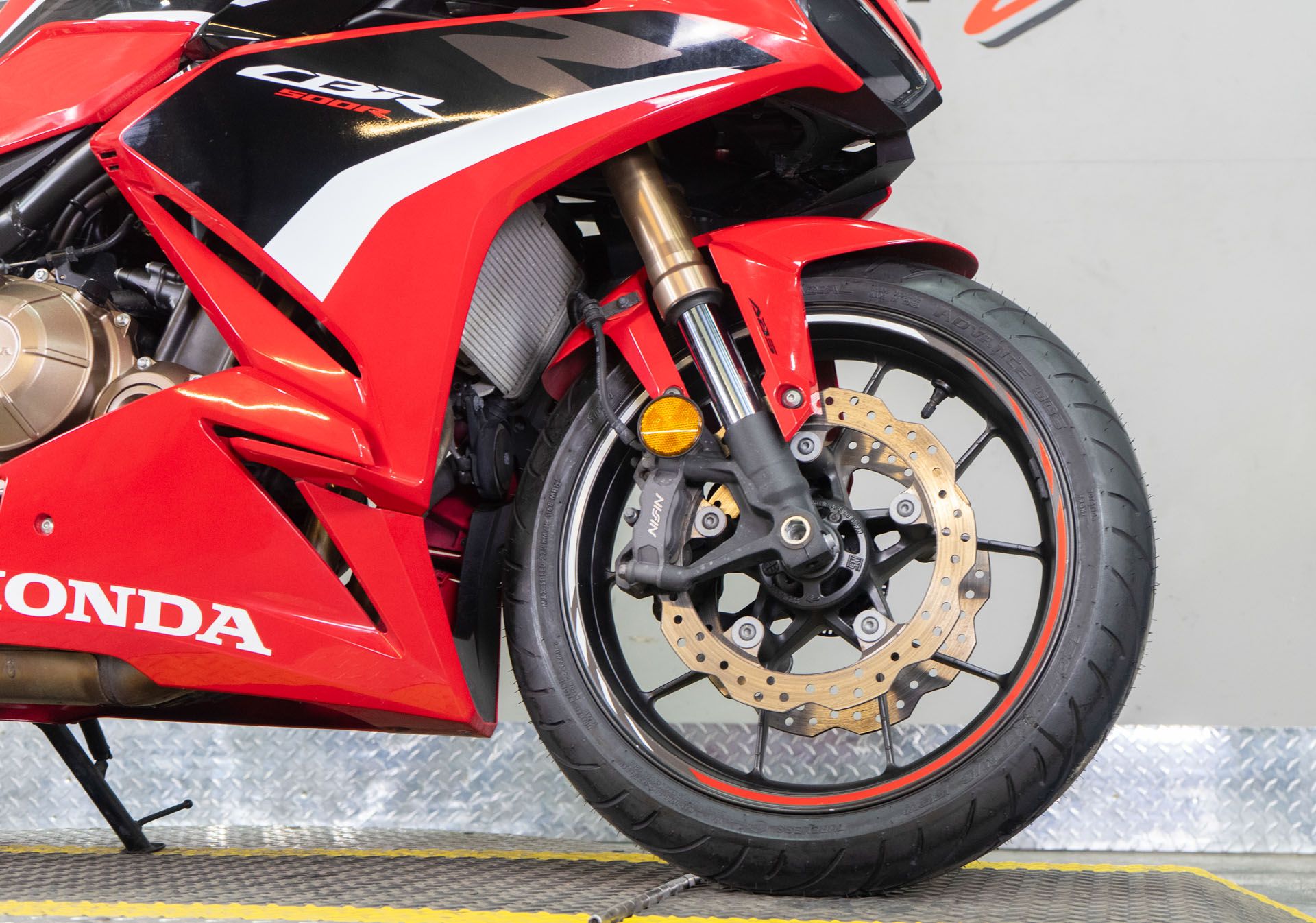 2022 Honda CBR500R ABS in Sacramento, California - Photo 8