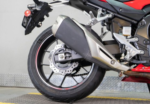 2022 Honda CBR500R ABS in Sacramento, California - Photo 9