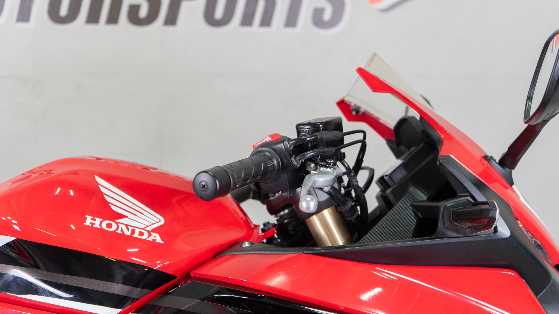 2022 Honda CBR500R ABS in Sacramento, California - Photo 11