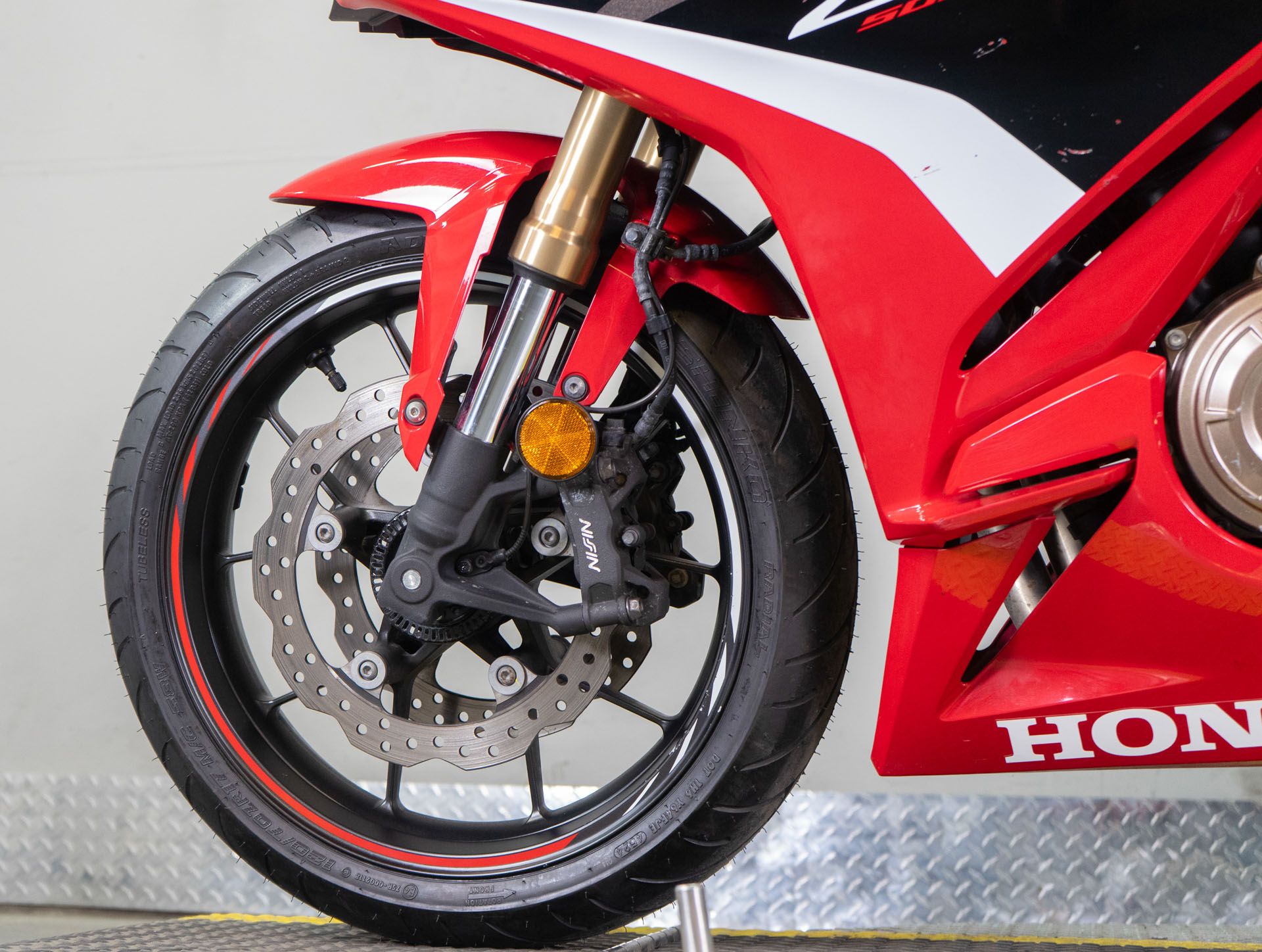 2022 Honda CBR500R ABS in Sacramento, California - Photo 13