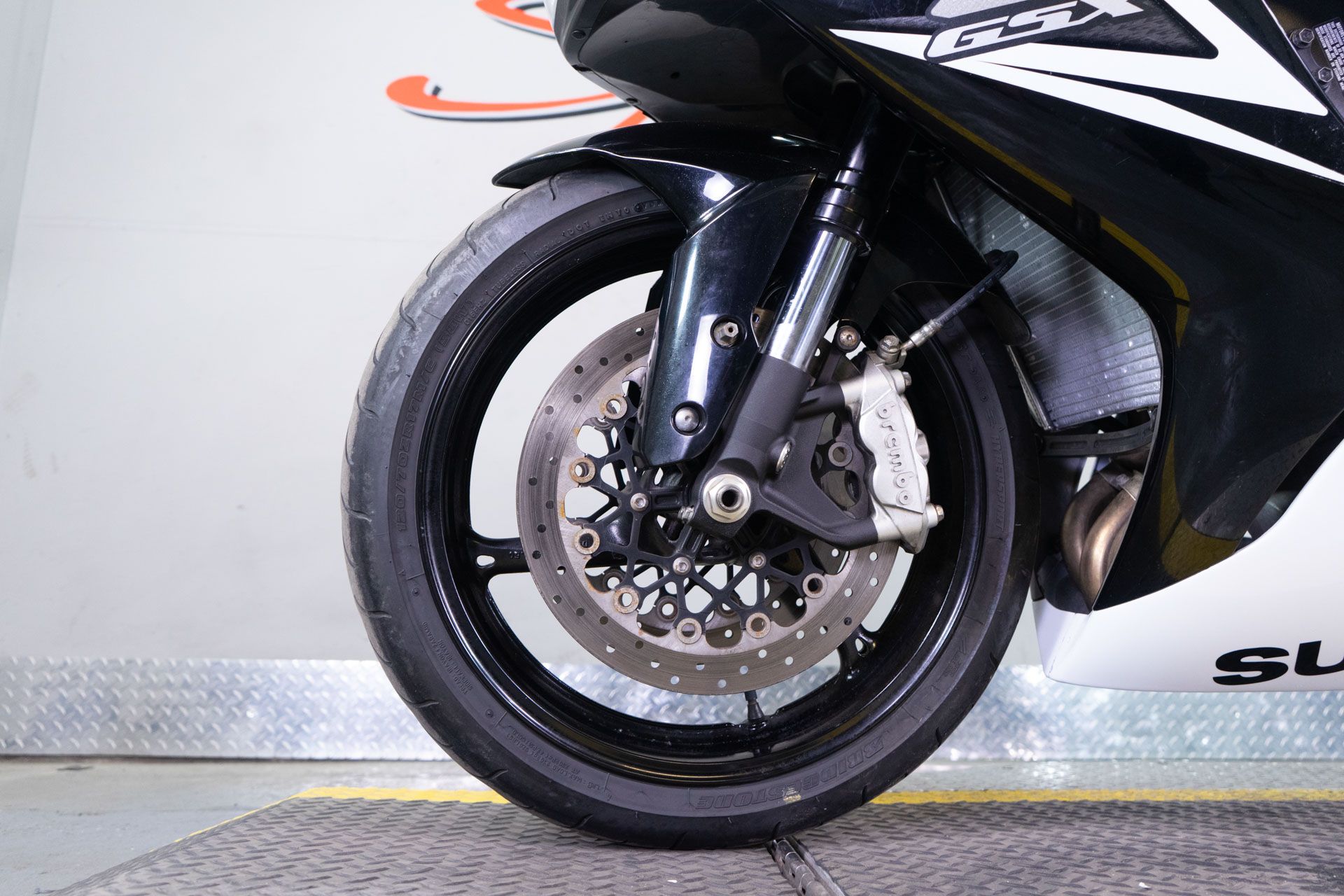 2014 Suzuki GSX-R600™ in Sacramento, California - Photo 11