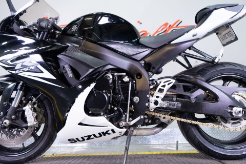 2014 Suzuki GSX-R600™ in Sacramento, California - Photo 12