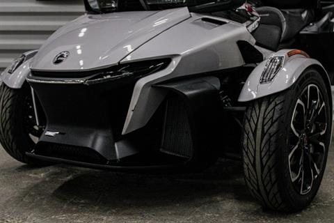 CAN005442 - 2022 - Can-Am - Spyder RT Limited Front Left Angle Zoomed In - Photo 2