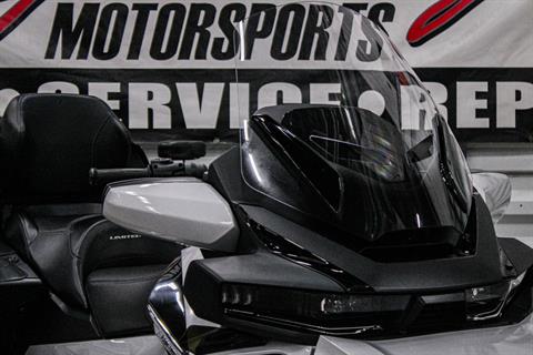 CAN005442 - 2022 - Can-Am - Spyder RT Limited Right side Windscreen - Photo 10