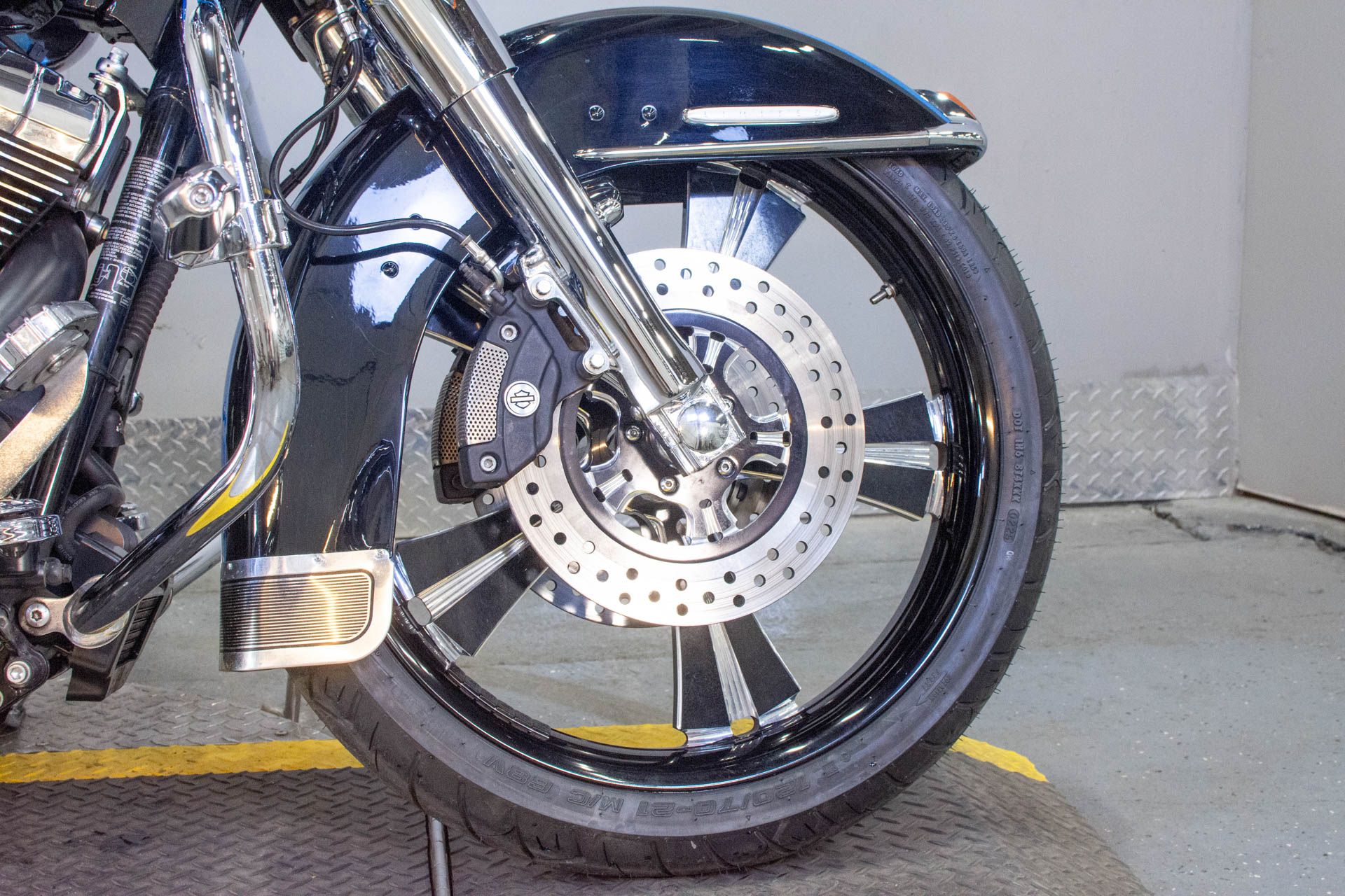 2011 Harley-Davidson Electra Glide® Ultra Limited in Sacramento, California - Photo 9