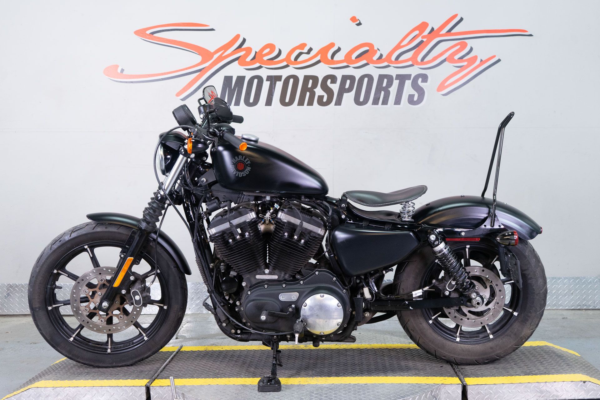 2020 Harley-Davidson Iron 883™ in Sacramento, California - Photo 4