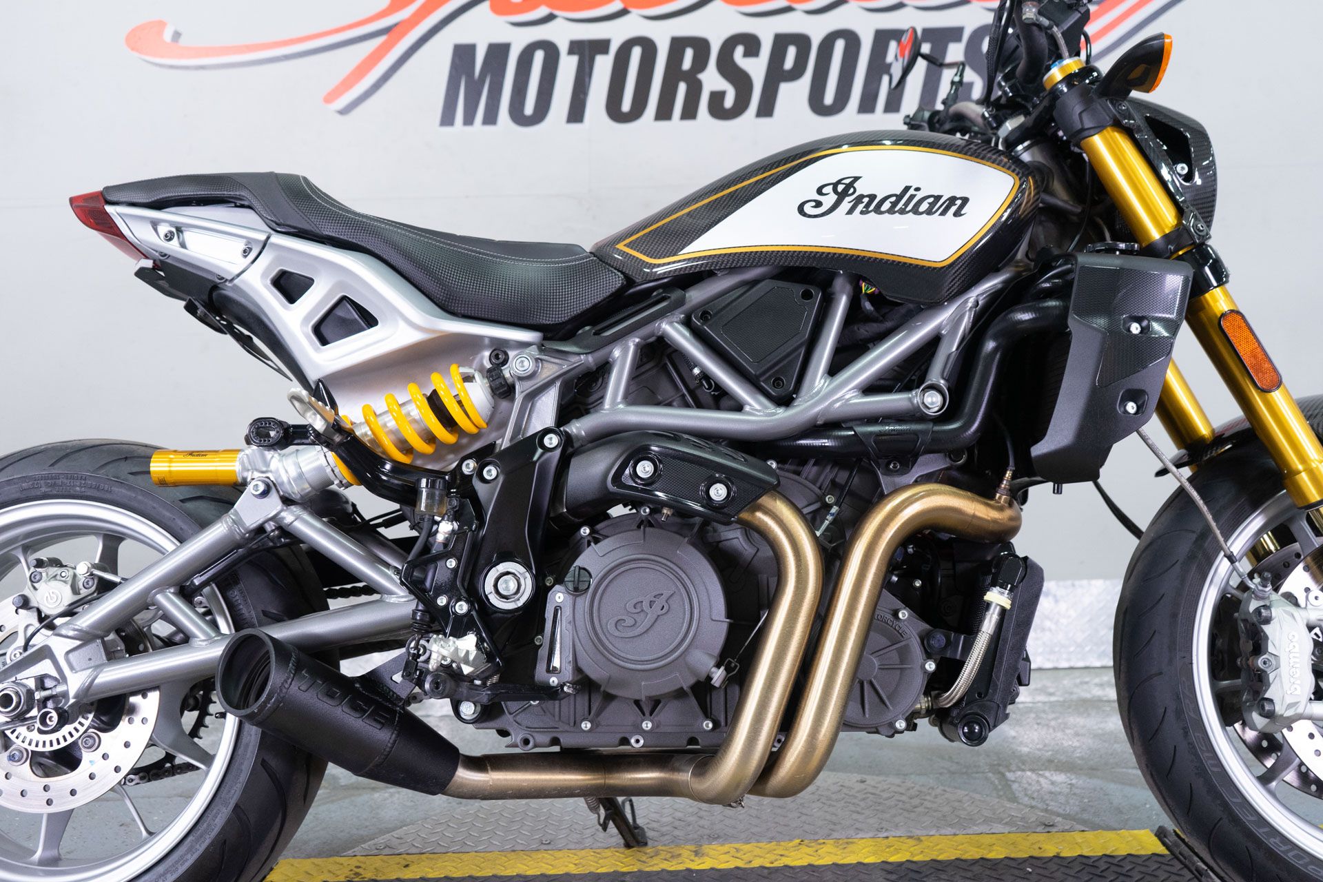 2023 Indian Motorcycle FTR R Carbon in Sacramento, California - Photo 10