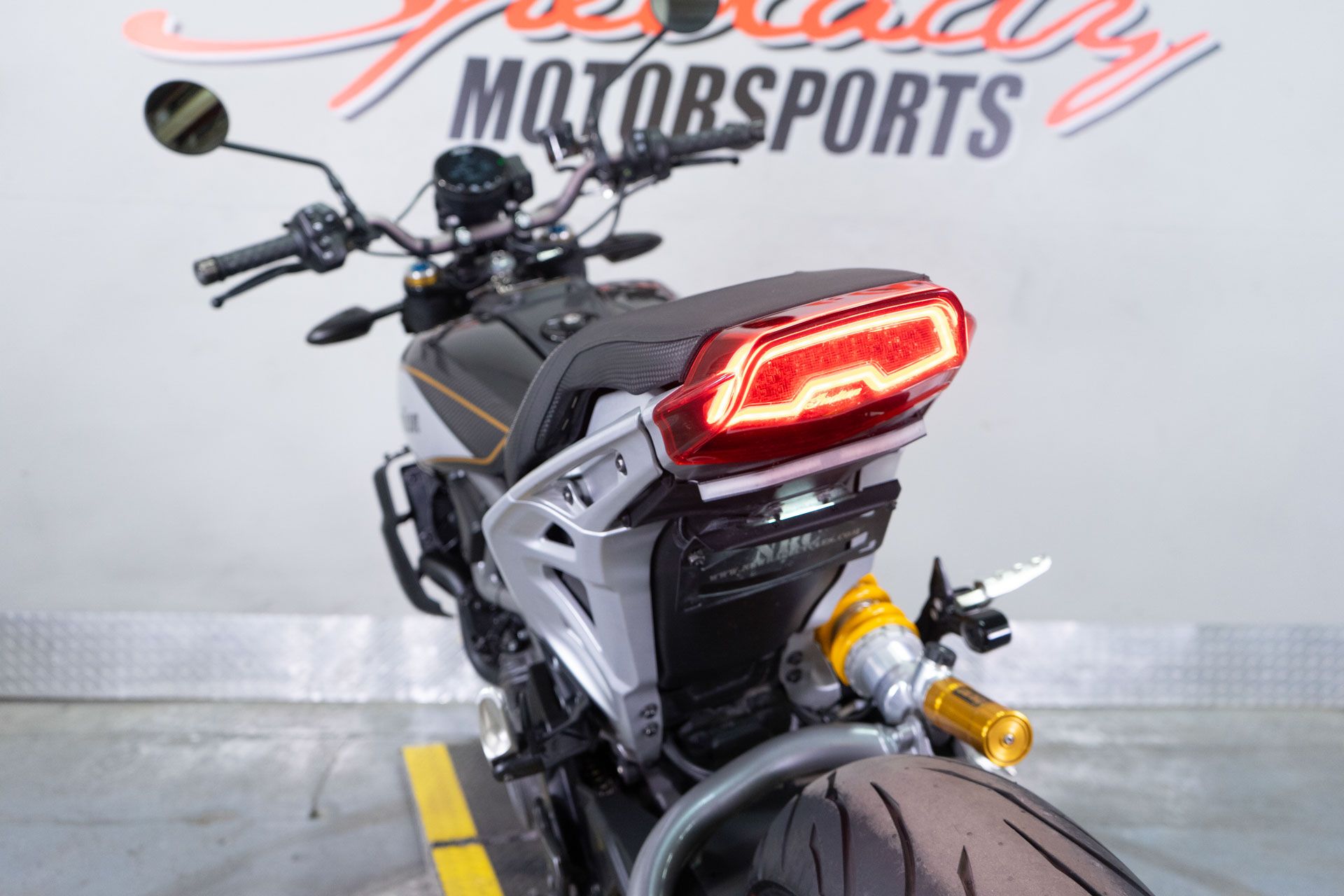 2023 Indian Motorcycle FTR R Carbon in Sacramento, California - Photo 18