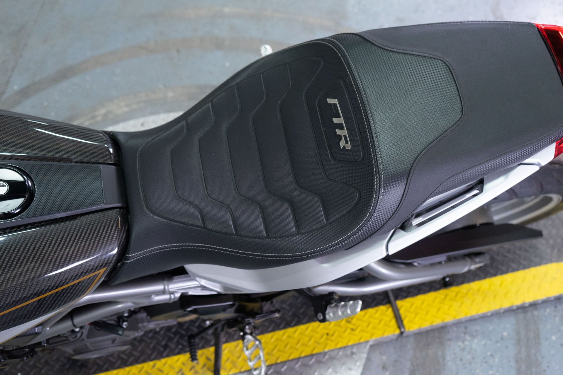 2023 Indian Motorcycle FTR R Carbon in Sacramento, California - Photo 19