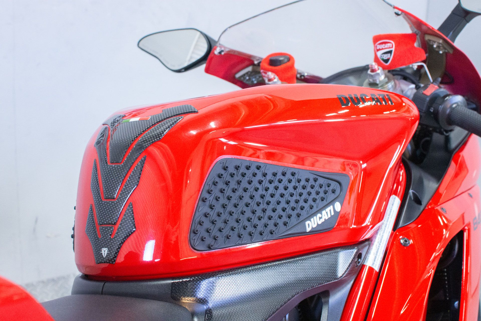 2011 Ducati Superbike 848 EVO in Sacramento, California - Photo 17