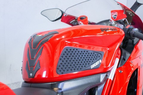 2011 Ducati Superbike 848 EVO in Sacramento, California - Photo 17