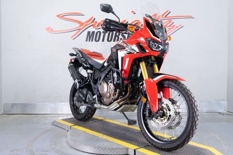 2017 Honda Africa Twin DCT in Sacramento, California - Photo 2