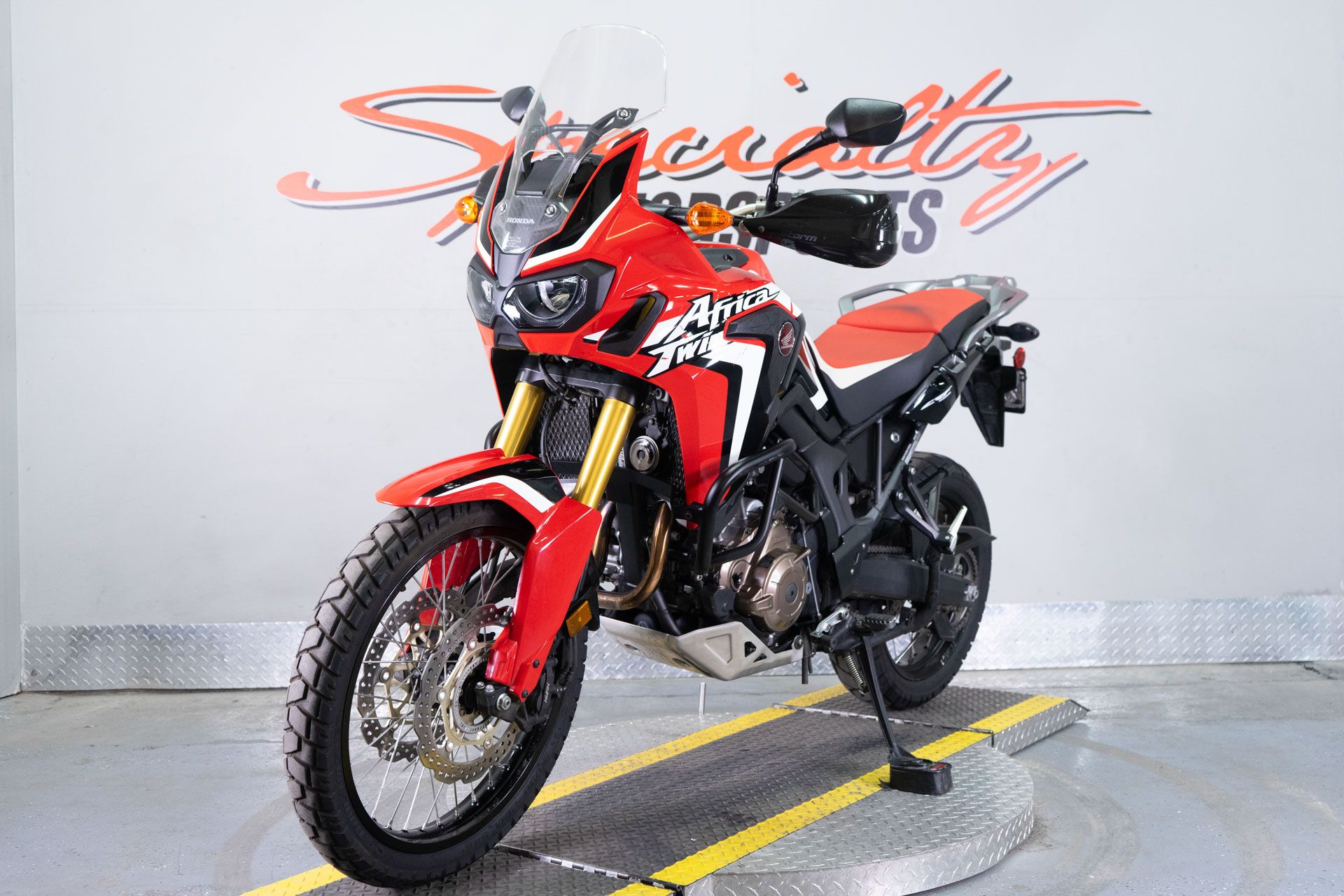 2017 Honda Africa Twin DCT in Sacramento, California - Photo 3