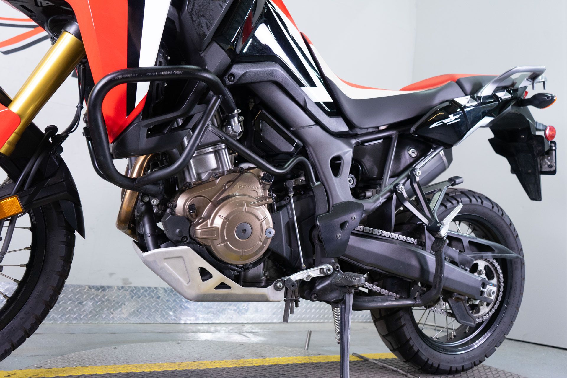 2017 Honda Africa Twin DCT in Sacramento, California - Photo 14