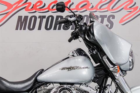 2010 Harley-Davidson Street Glide® in Sacramento, California - Photo 2