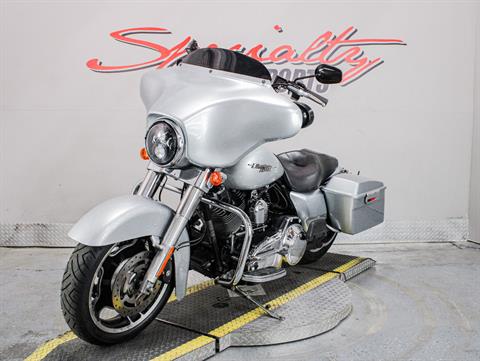 2010 Harley-Davidson Street Glide® in Sacramento, California - Photo 10