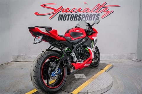 2013 Suzuki GSX-R600™ in Sacramento, California - Photo 2