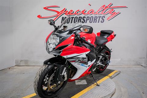 2013 Suzuki GSX-R600™ in Sacramento, California - Photo 8