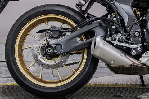 YAM001288 - 2022 - Yamaha Motor Corp., USA - YZF-R7 World GP 60th Anniversary Edition Rear Tire - Photo 4