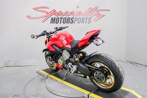 Rear Left Side Angle - Photo 7