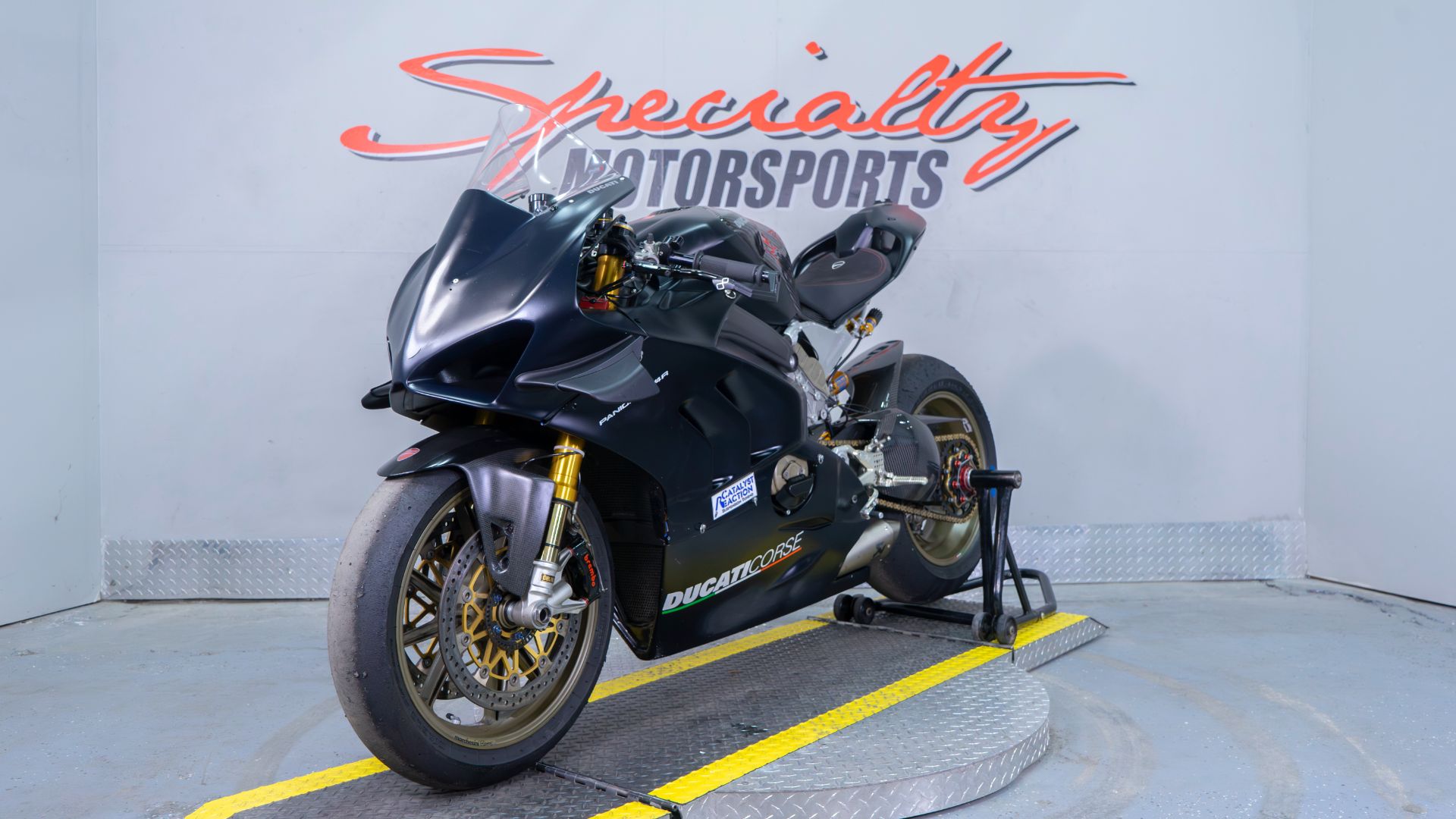 DUC009132 - 2019 - Ducati - Panigale V4 R - Specialty Motorsports - Photo 3