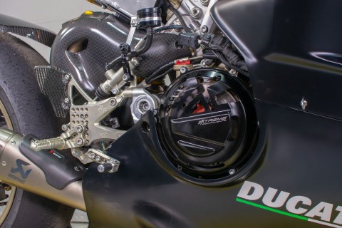 DUC009132 - 2019 - Ducati - Panigale V4 R - Engine Close Up Right Side - Photo 21
