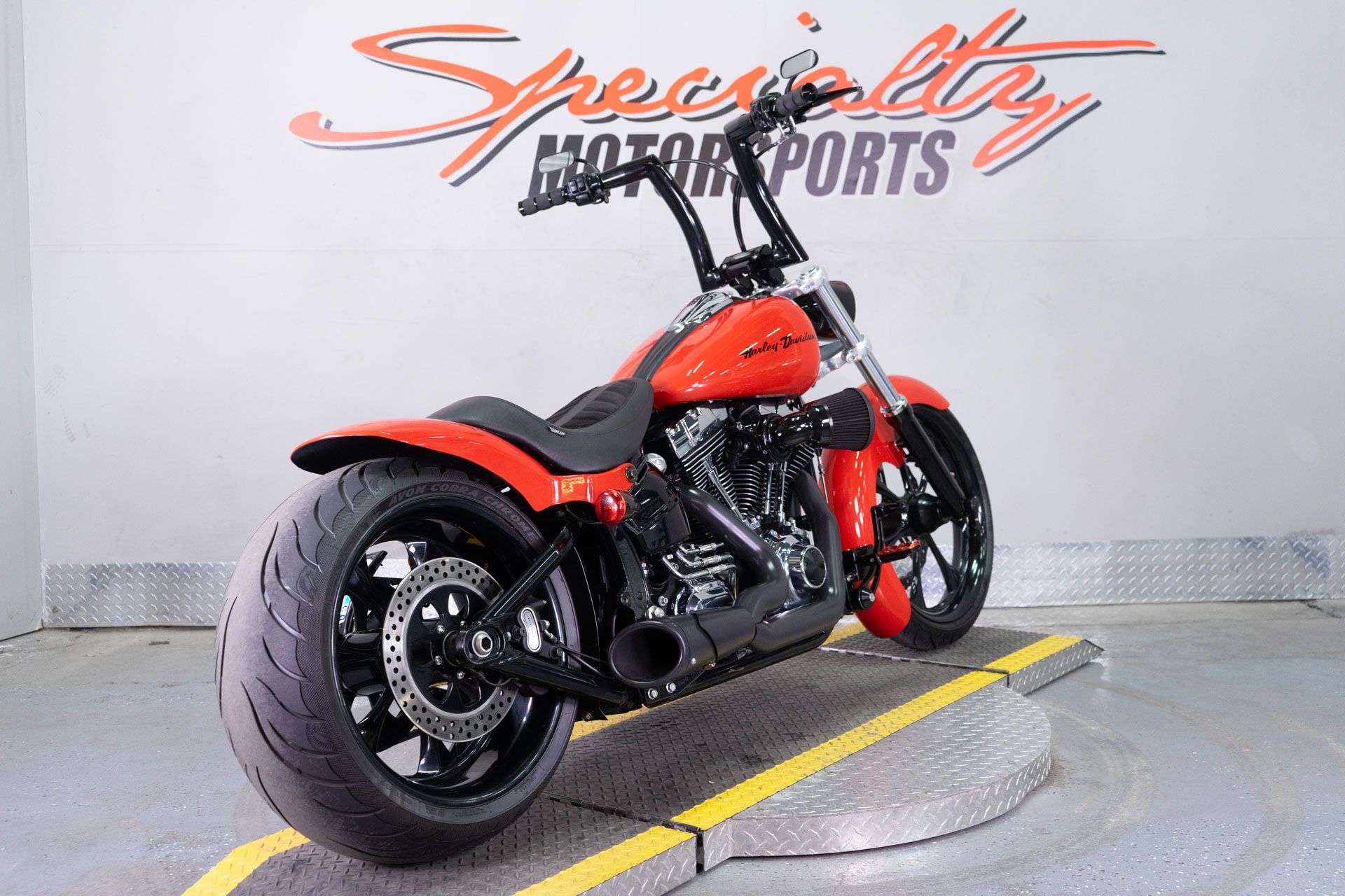 2015 Harley-Davidson Breakout® in Sacramento, California - Photo 6