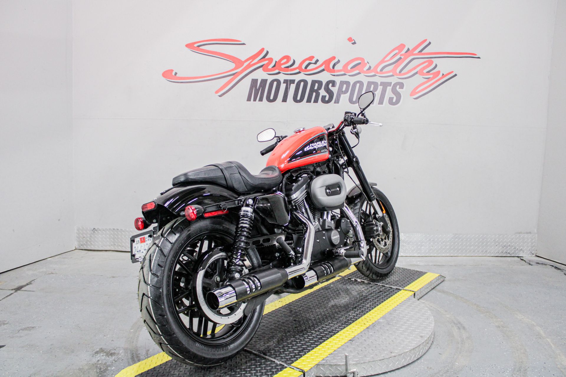 Rear Right Side Angle - Photo 5