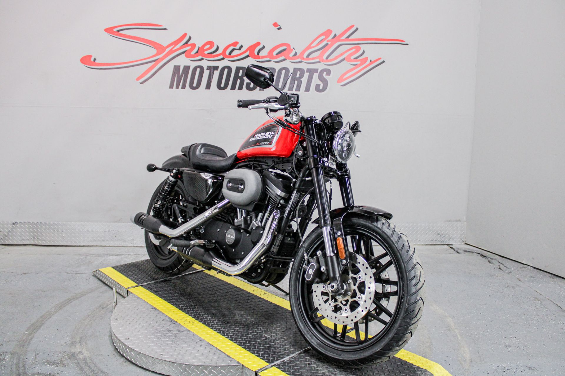 Front Right Side View - Photo 13