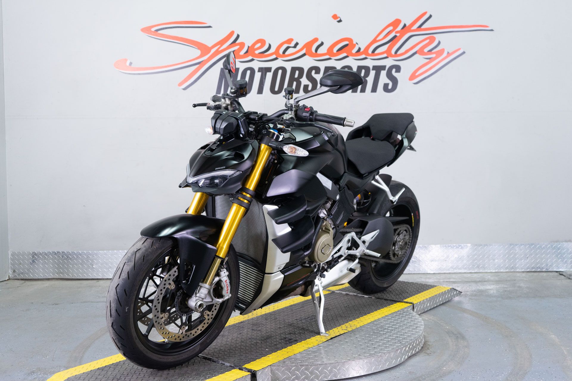 2022 Ducati Streetfighter V4 S in Sacramento, California - Photo 3