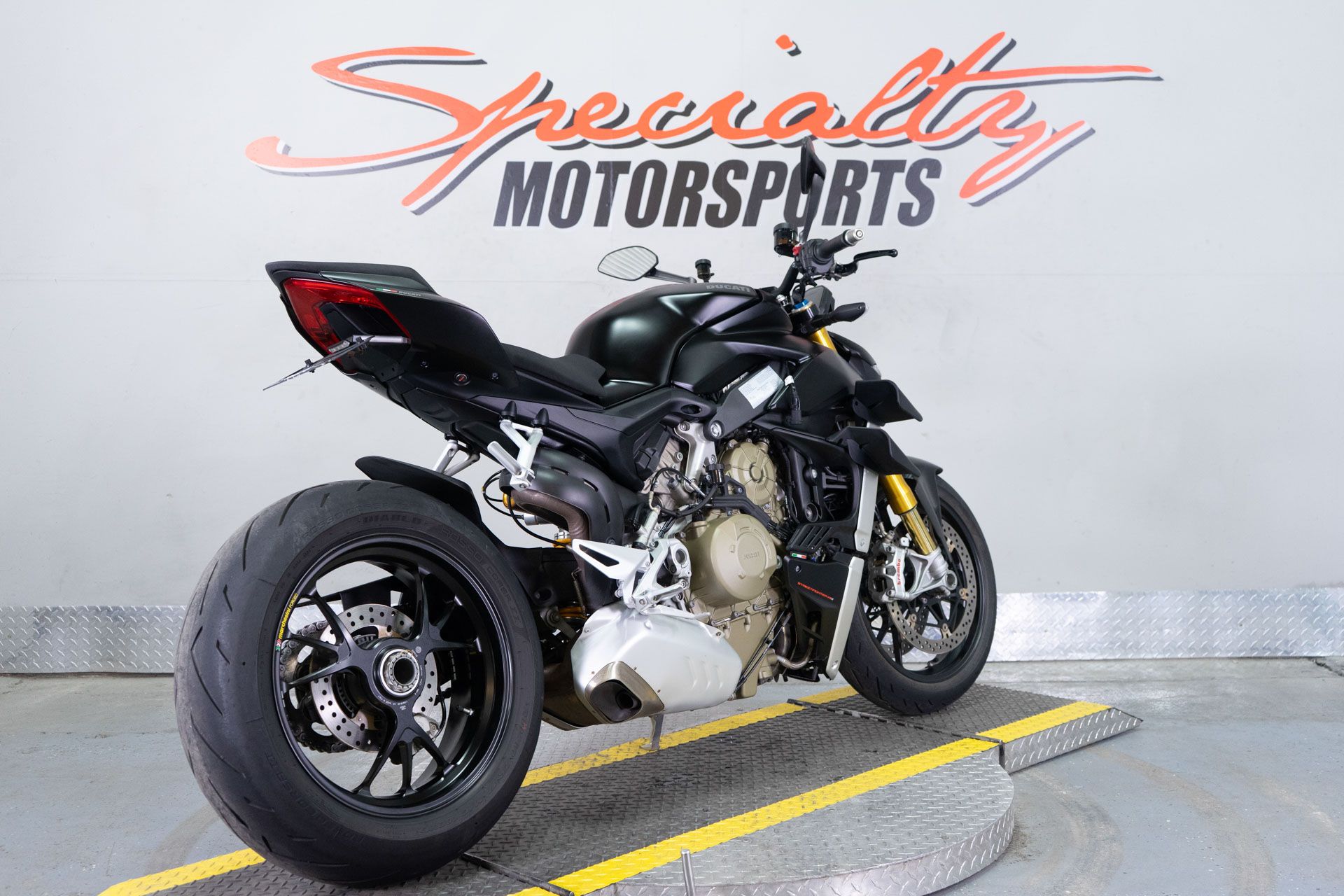 2022 Ducati Streetfighter V4 S in Sacramento, California - Photo 6