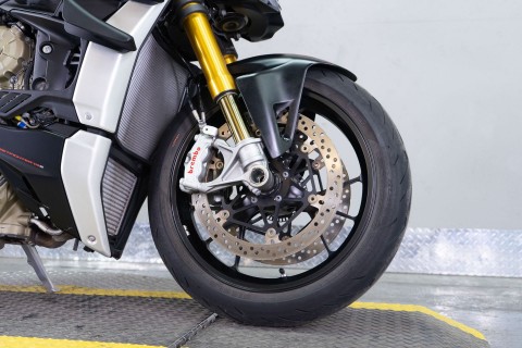 2022 Ducati Streetfighter V4 S in Sacramento, California - Photo 7