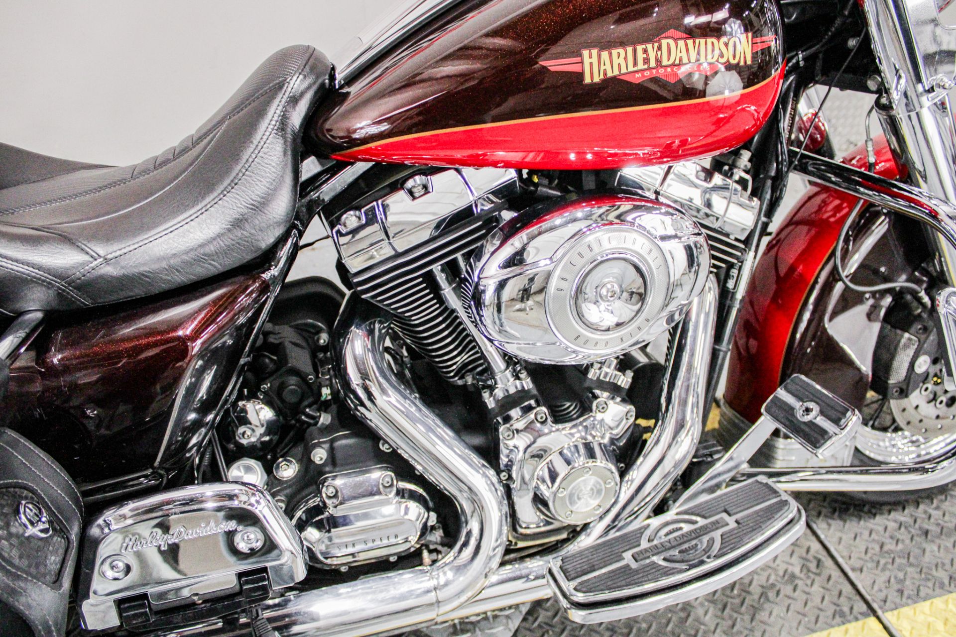 2010 Harley-Davidson Road King® Classic in Sacramento, California - Photo 17