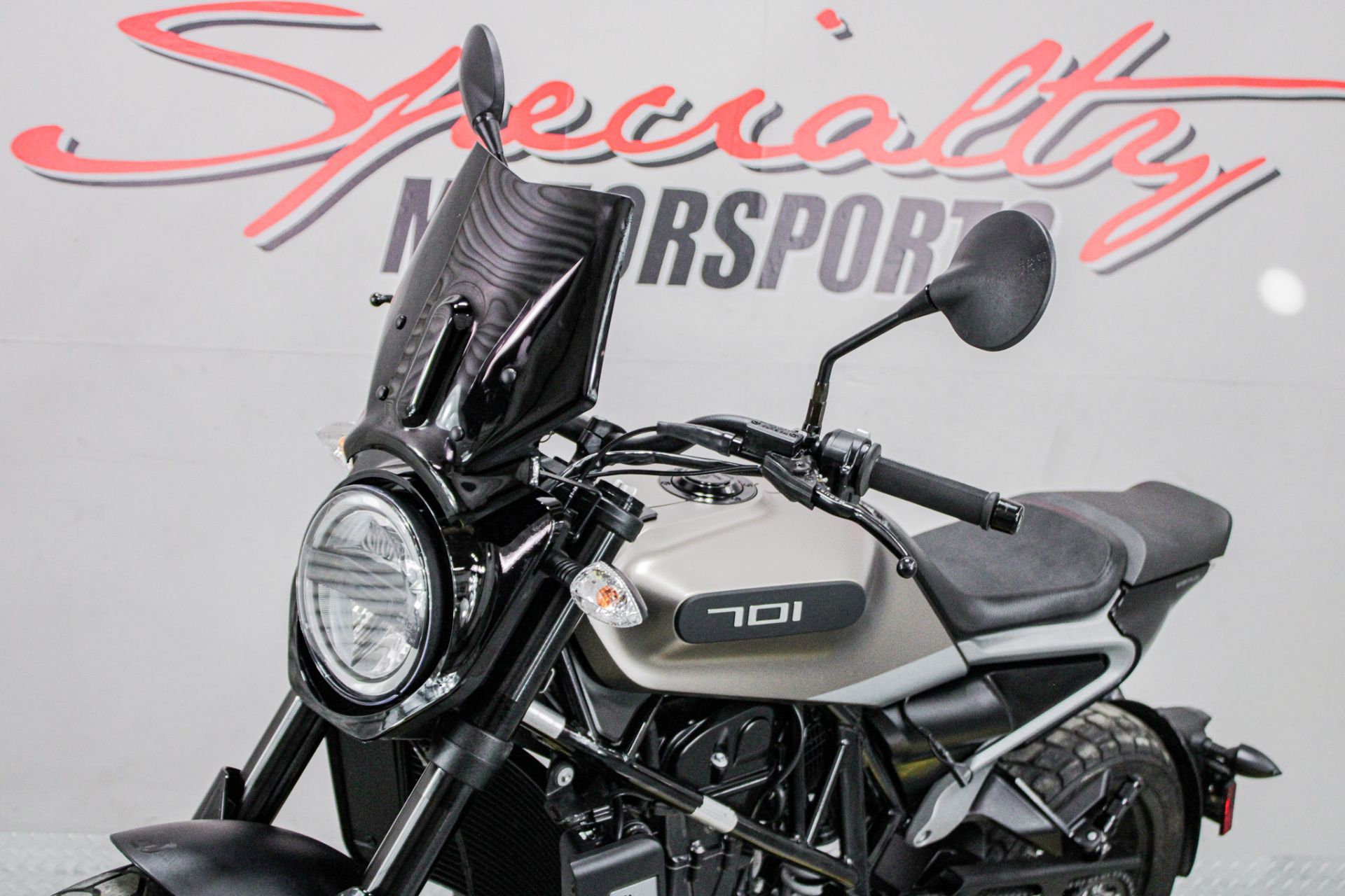 Front Left Zoomed In - Photo 11