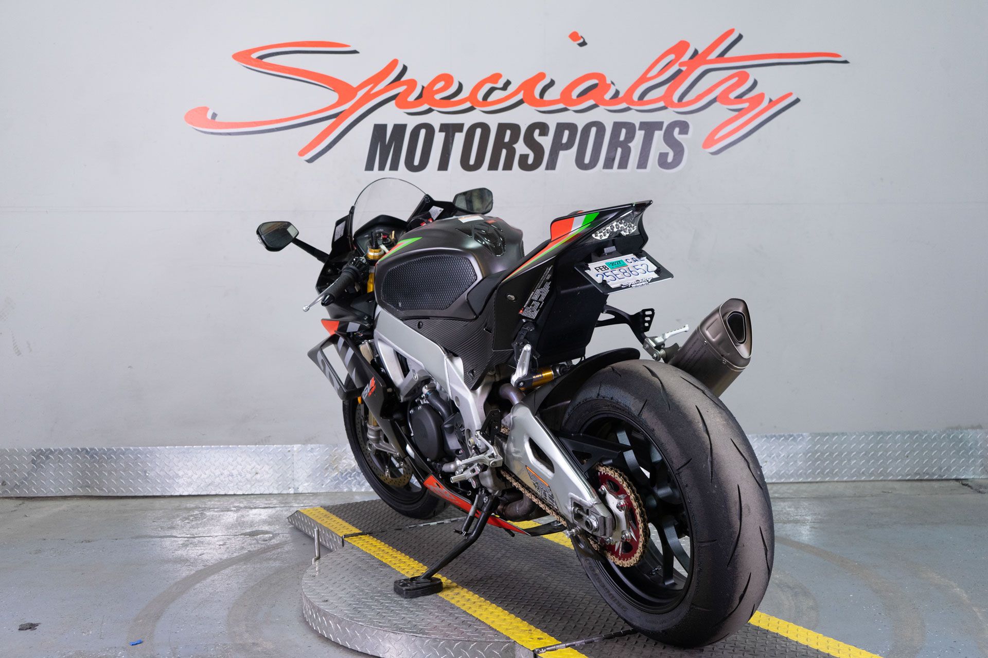 2020 Aprilia RSV4 1100 Factory in Sacramento, California - Photo 5