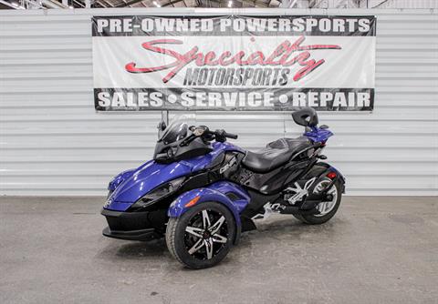2010 Can-Am Spyder® RS SE5 in Sacramento, California - Photo 1