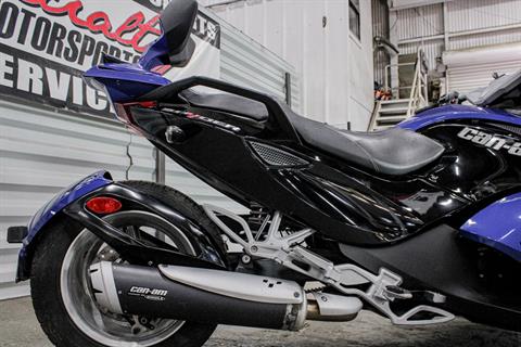 2010 Can-Am Spyder® RS SE5 in Sacramento, California - Photo 11