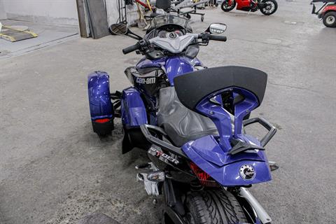 2010 Can-Am Spyder® RS SE5 in Sacramento, California - Photo 12