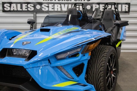 2023 Polaris SLINGSHOT R in Sacramento, California - Photo 2